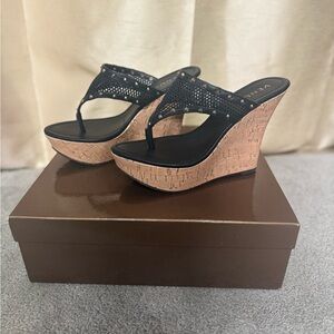 VENUS Black Wedge Sandals. 4 inch.